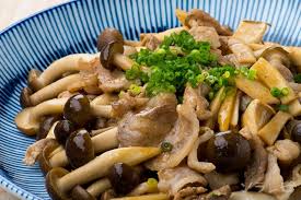 THỊT GÀ ÁP CHẢO XÌ DẦU NGỌT